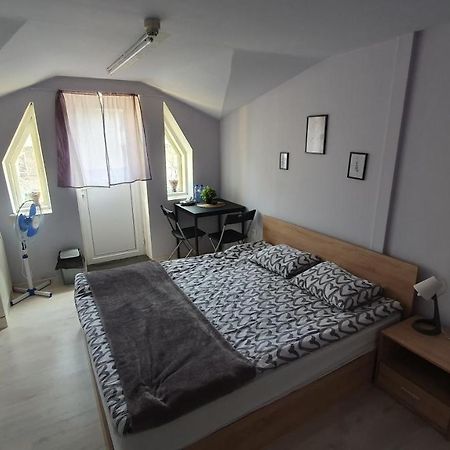 바르나 Стаи За Гости Sun House 아파트 외부 사진