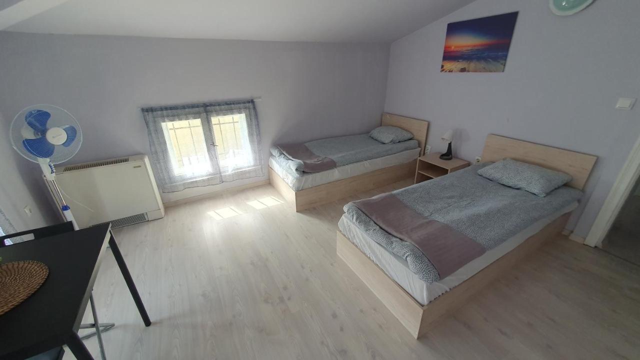 바르나 Стаи За Гости Sun House 아파트 외부 사진