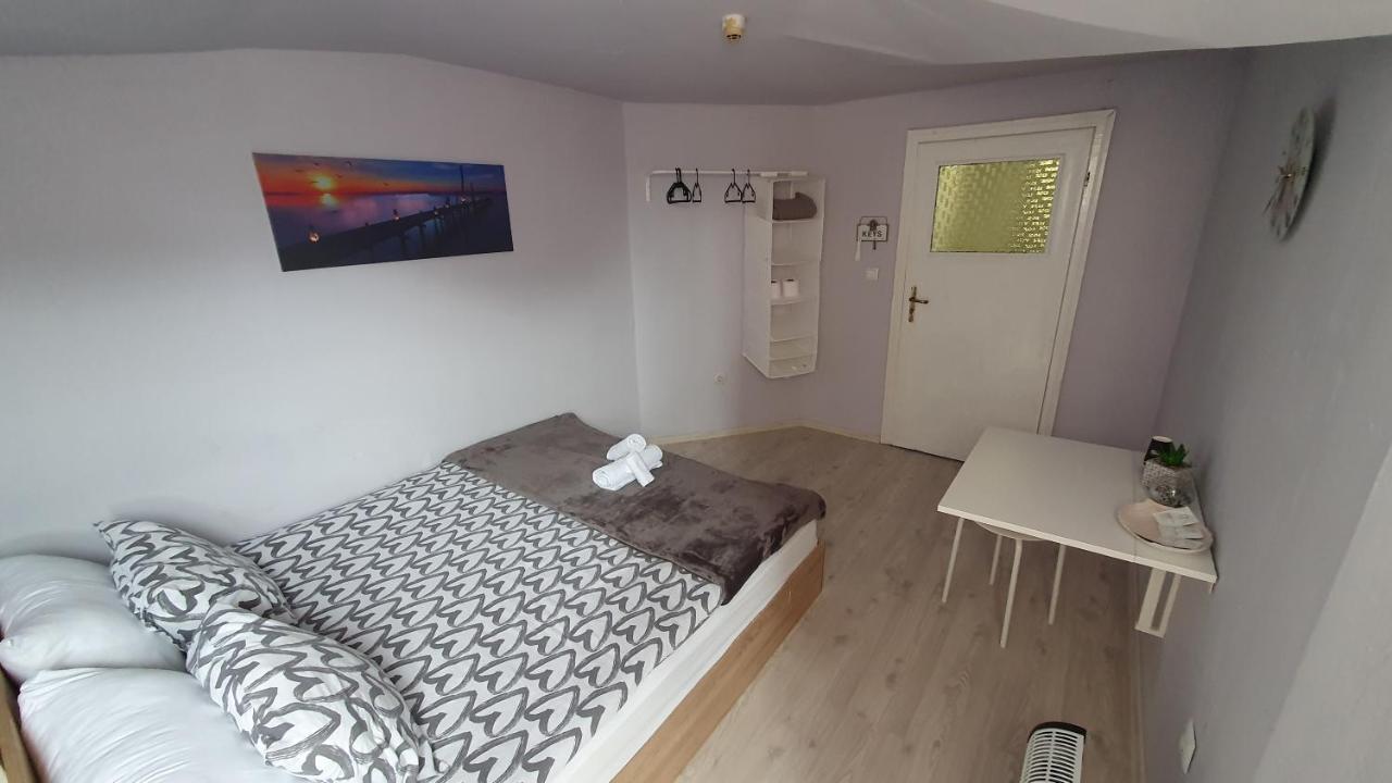바르나 Стаи За Гости Sun House 아파트 외부 사진